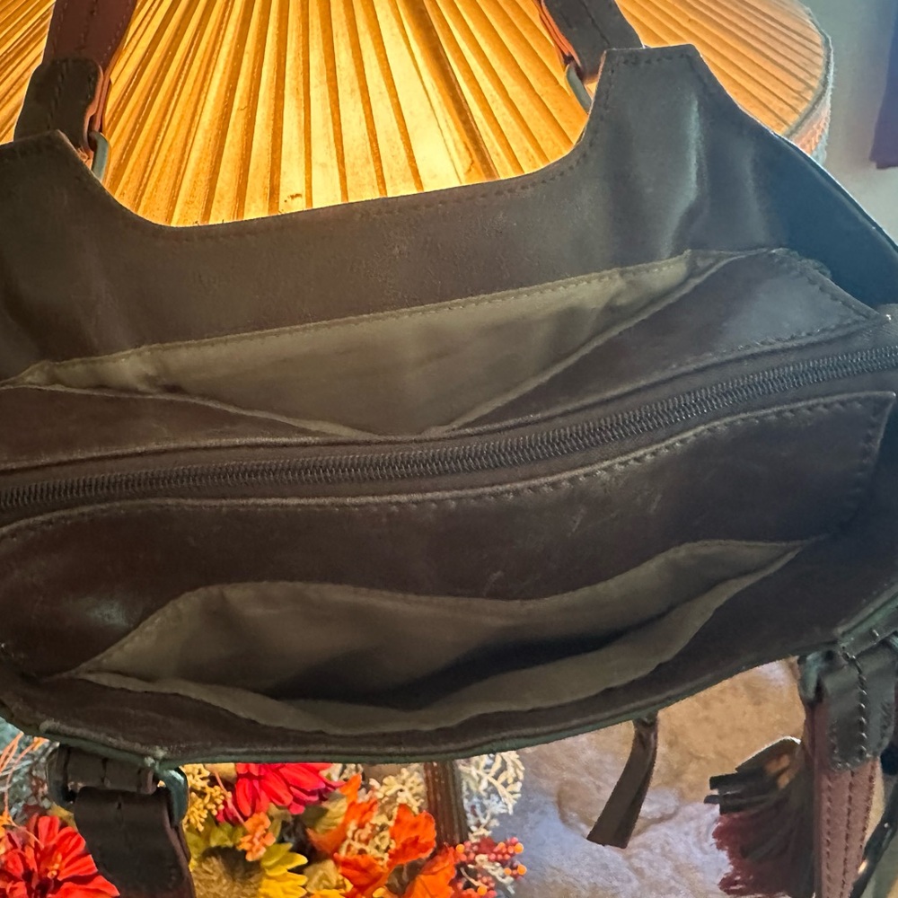 The Sak Green and Brown Leather Shoulder Bag - Picture 4 of 7
